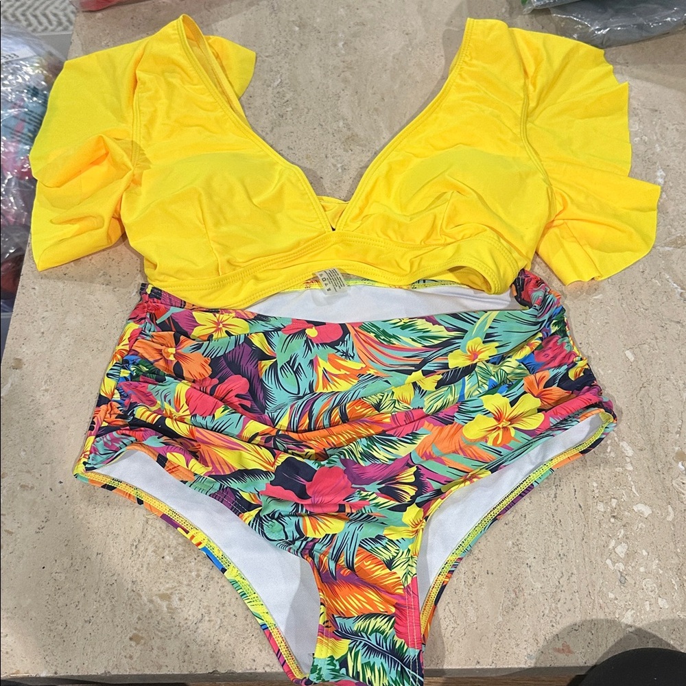 Two Piece Bikini Set Stripe Full Coverage Swimsuit Tummy Control Padded L - Picture 2 of 2